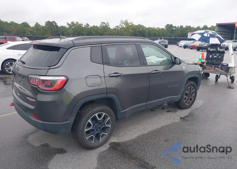 2019 Jeep Compass Trailhawk 4X4 из США, поврежденный, VIN 3C4NJDDBXKT728498